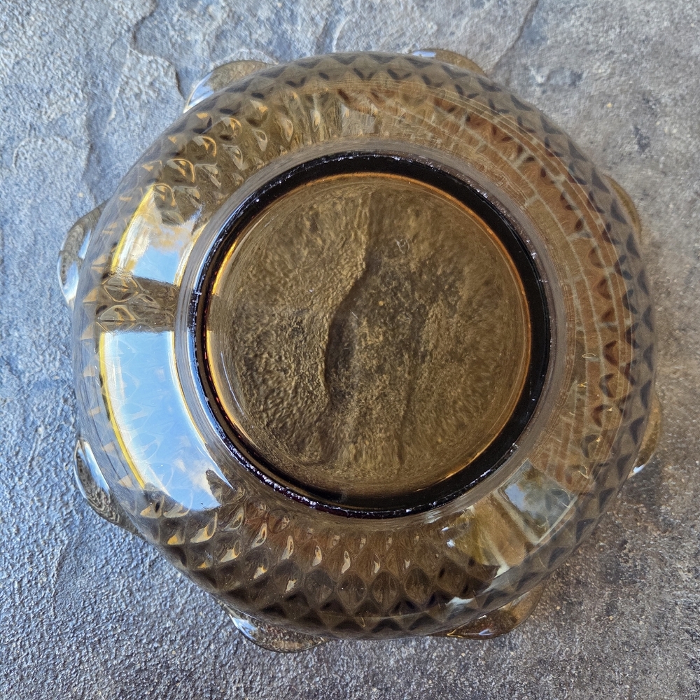 MCM Vintage Indiana Glass Brown Diamond 10 Inch Ruffled Edge Serving Bowl - Picture 5 of 5